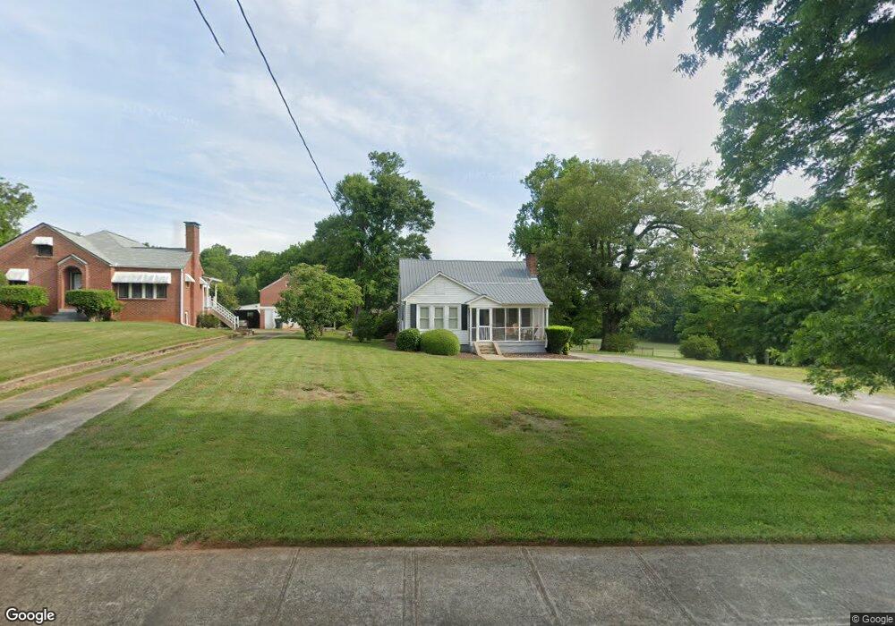 389 Grant St, Clarkesville, GA 30523 - photo 1