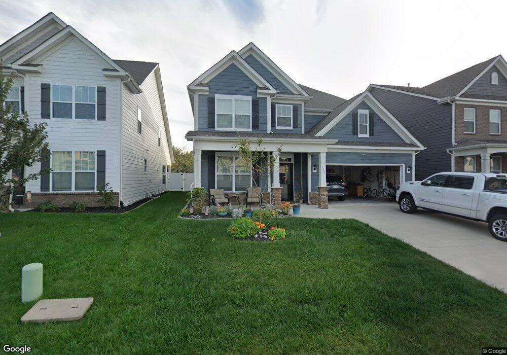 111 Fox Cove Rd, Hendersonville, NC 28792 - photo 1