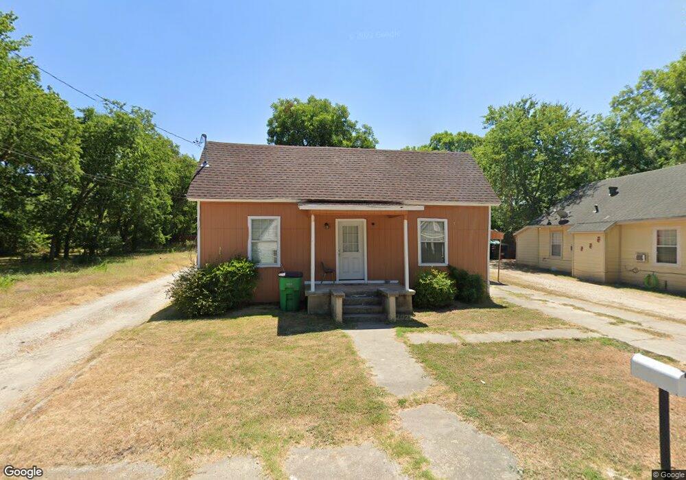 314 N Taylor St, Gainesville, TX 76240 - photo 1