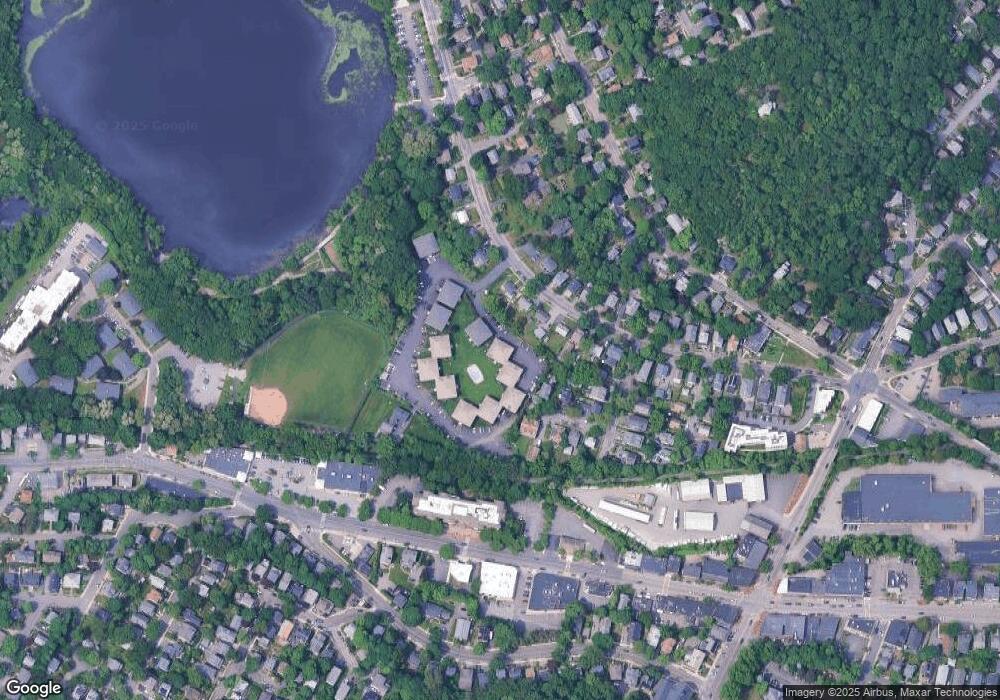 11 Colonial Village Dr unit 4, Arlington, MA 02474 - photo 1