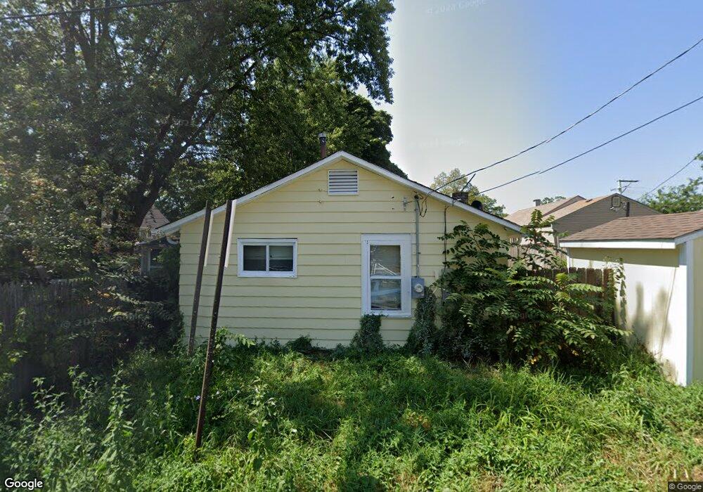 19 S Martin Ave, Waukegan, IL 60085 - photo 1