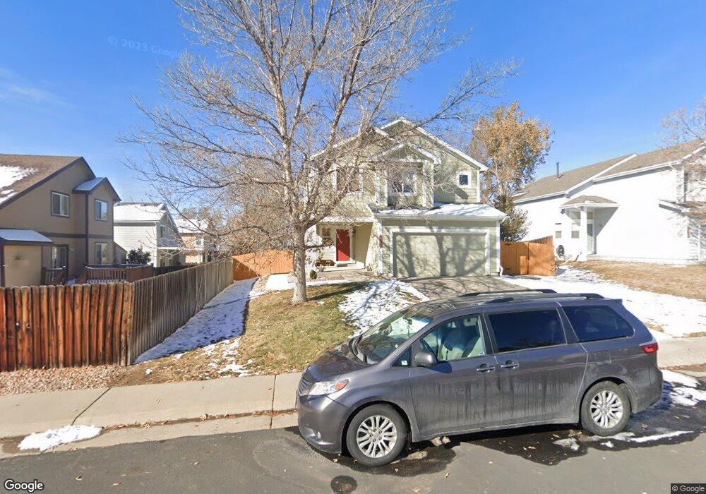 18869 E Whitaker Cir, Aurora, CO 80015 - photo 1