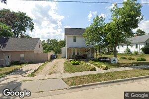 359 30th St SE, Cedar Rapids, IA 52403