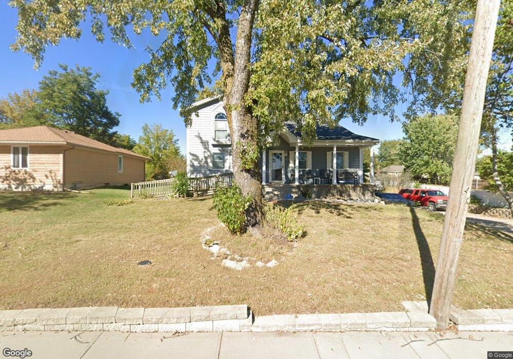 1402 W Lucy Webb Rd, Raymore, MO 64083 - photo 1