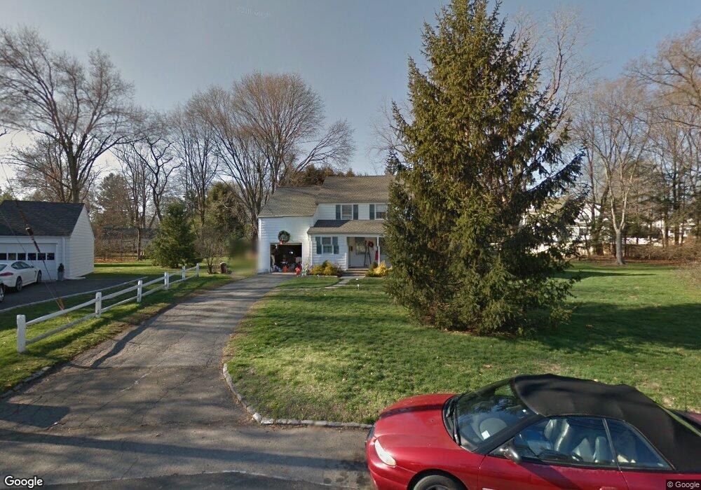 20 Tamarac Rd, Westport, CT 06880 - photo 1