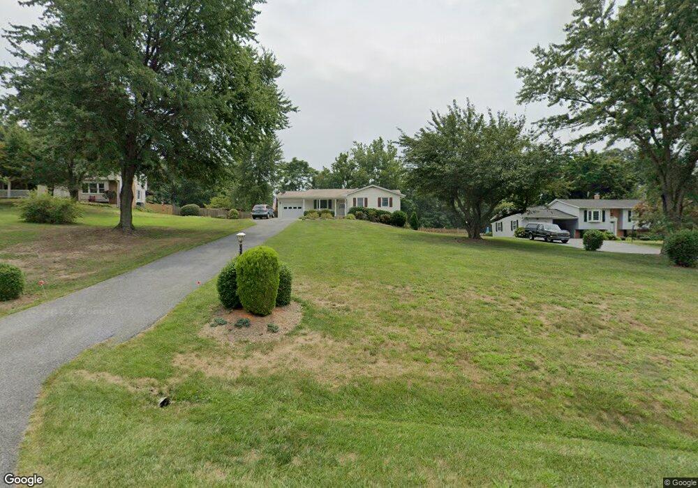 10987 Horseshoe Dr, Frederick, MD 21701 - photo 1