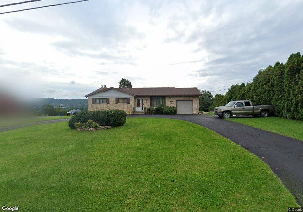 1069 Mahoning Dr E, Lehighton, PA 18235 - photo 1