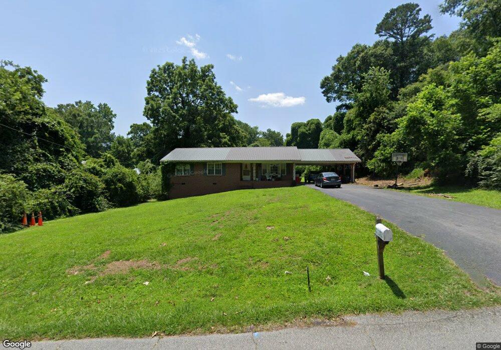 153 Dickson Dr, Jefferson, GA 30549 - photo 1