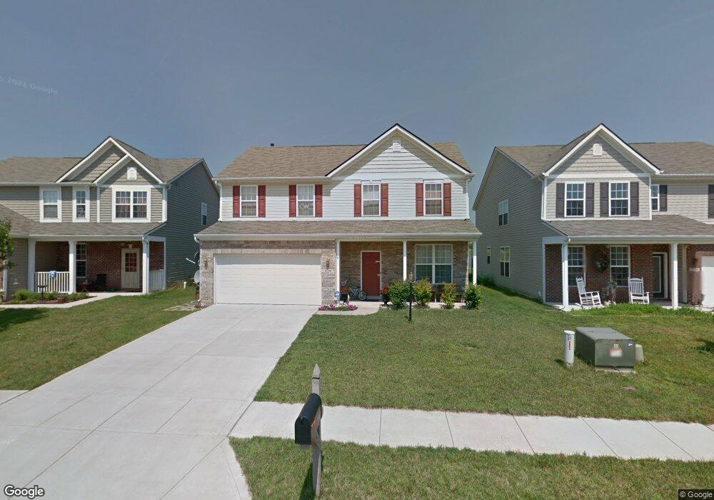 3390 Park View Dr, Columbus, IN 47201 - photo 1