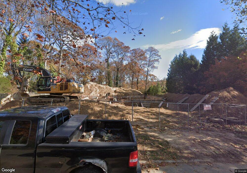 4 Woods End Rd, Dix Hills, NY 11746 - photo 1