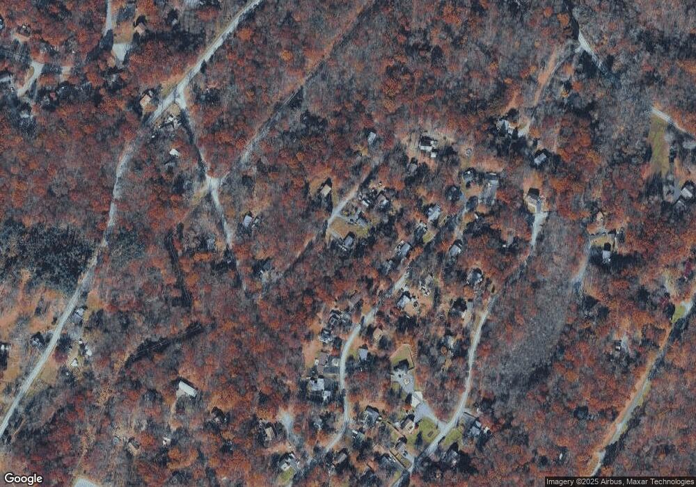 216 Saturn Dr, Bushkill, PA 18324 - photo 1