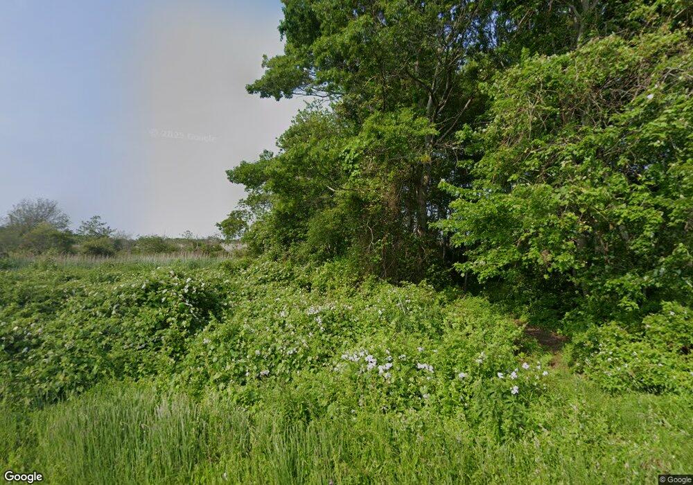 25 Marsh Pond Rd, Sagamore Beach, MA 2562 - photo 1