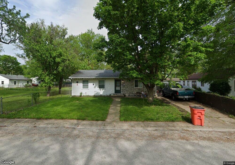 1319 S 4th St, Mattoon, IL 61938 - photo 1
