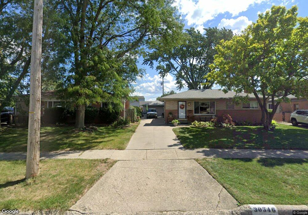 30346 Spybrook St, Roseville, MI 48066 - photo 1