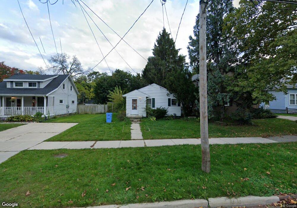 515 Smith Ave, Lansing, MI 48910 - photo 1