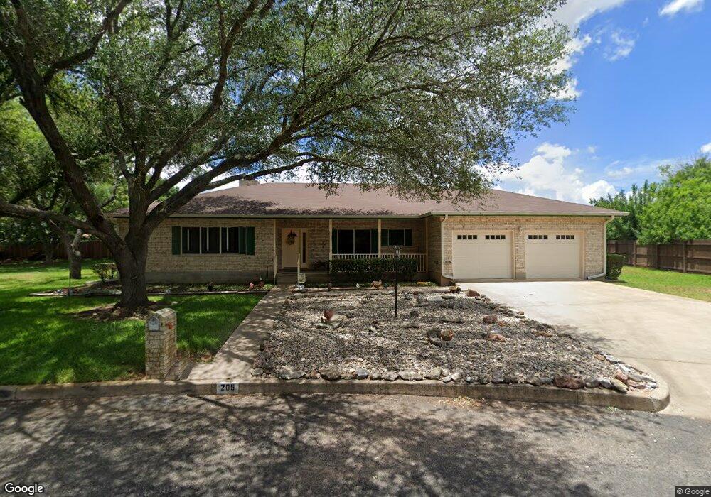 205 W Driftwood Dr, Fredericksburg, TX 78624 - photo 1