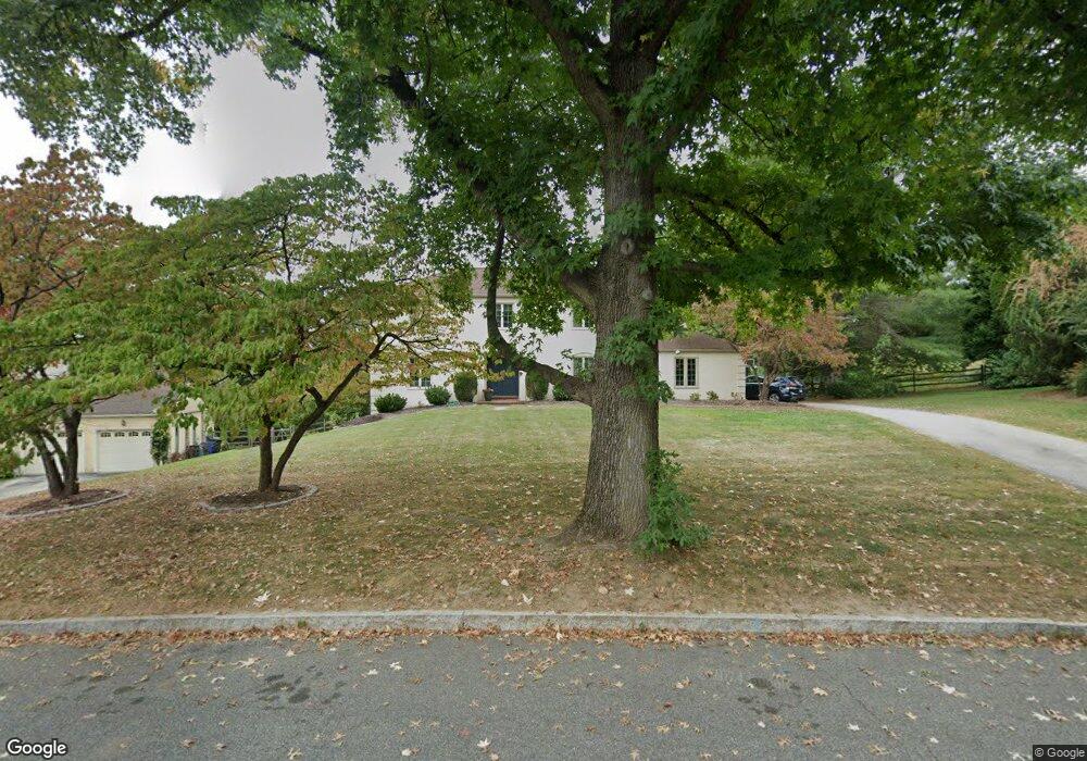 618 Foxfields Rd, Bryn Mawr, PA 19010 - photo 1