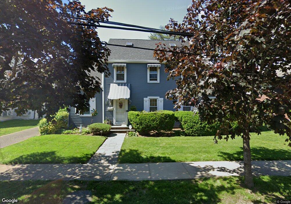 17 Hilton Place, Hempstead, NY 11550 - photo 1