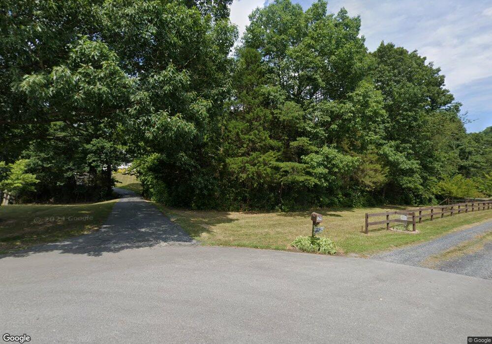 129 Lone Oak Ct, Bunker Hill, WV 25413 - photo 1