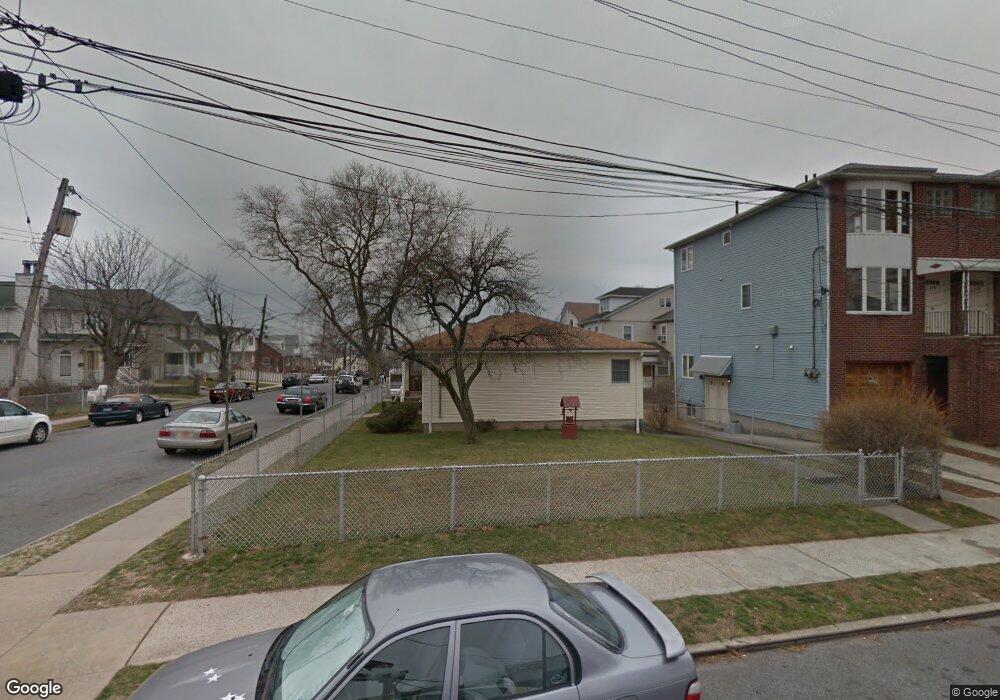 70 Mills Ave, Staten Island, NY 10305 - photo 1