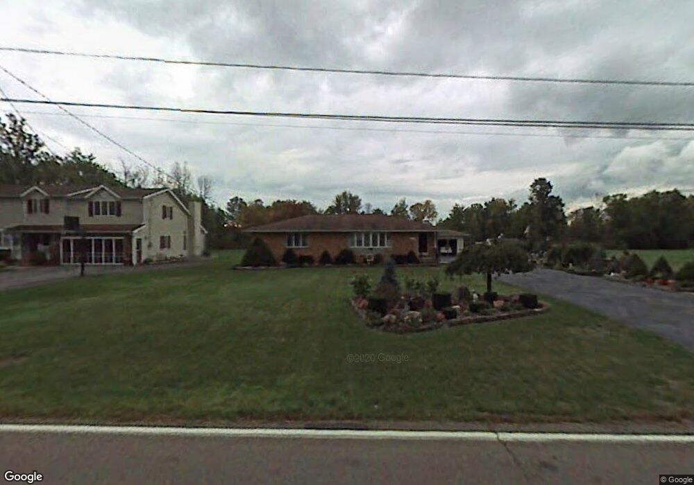 2746 Homeyer Rd, North Tonawanda, NY 14120 - photo 1