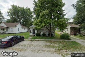 120 E Warren St, Moweaqua, IL 62550