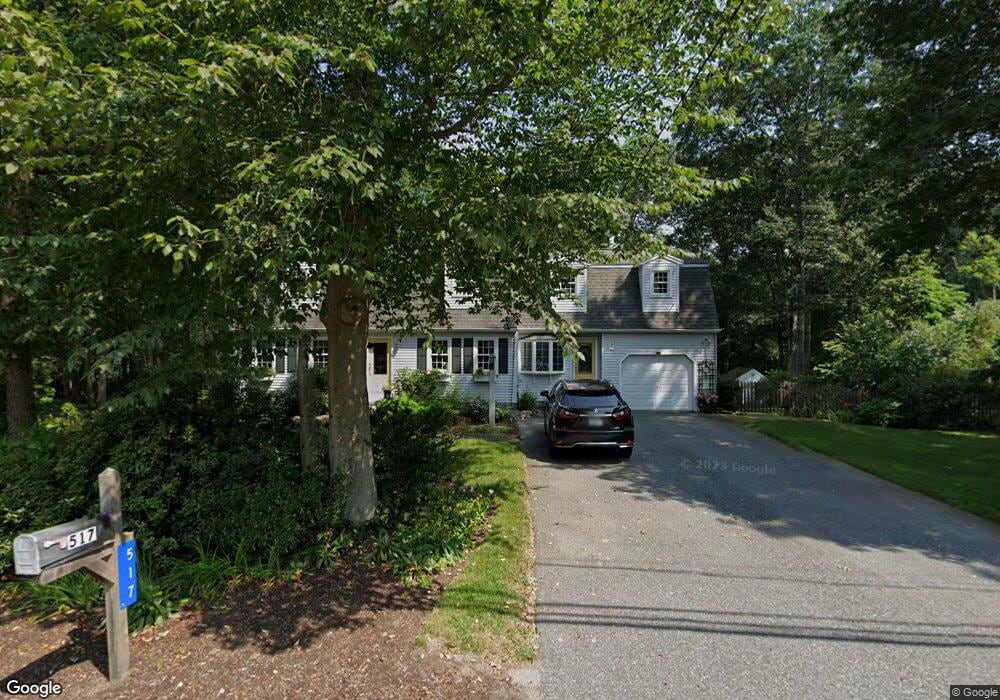 517 Maple St, Franklin, MA 02038 - photo 1
