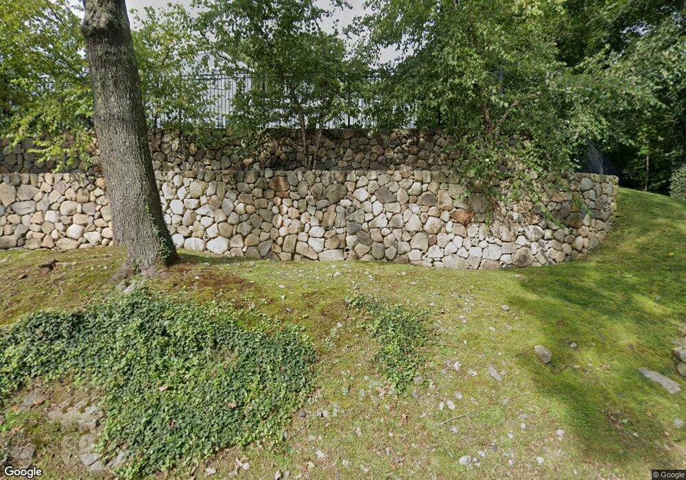 10 Samoset Rd, Winchester, MA 01890 - photo 1