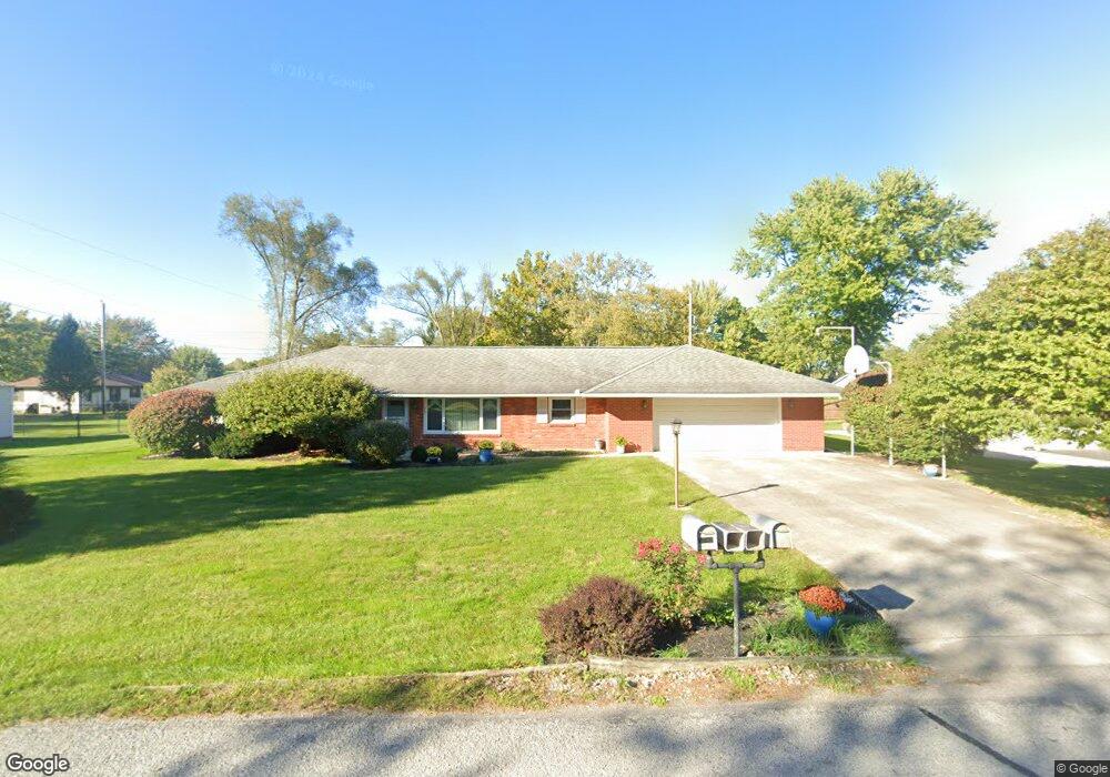 1742 Lilac Ln, Lima, OH 45806 - photo 1