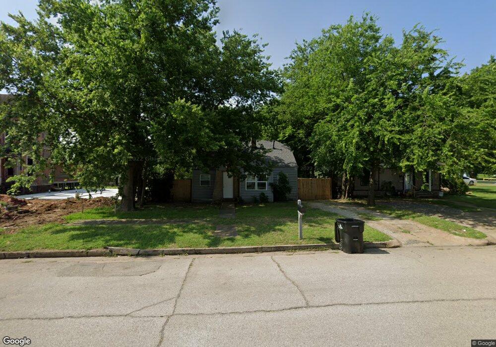 620 W Sears St, Denison, TX 75020 - photo 1