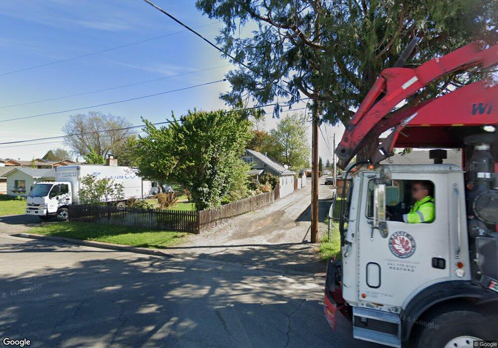 342 N 1st St, Central Point, OR 97502 - photo 1