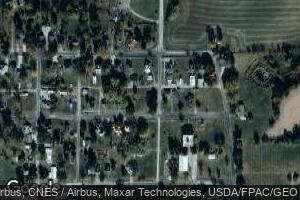 203 7th St, Deep River, IA 52222