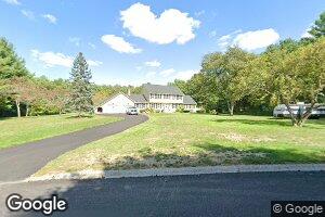 86 Highland St, Dunstable, MA 01827
