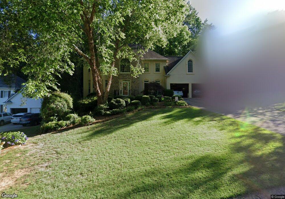 3300 Lantern Coach Ln NE unit 2, Roswell, GA 30075 - photo 1