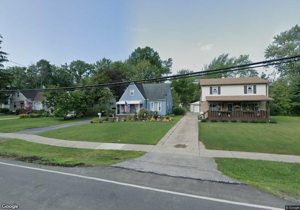 7564 Mapleway Dr, Olmsted Falls, OH 44138 - photo 1