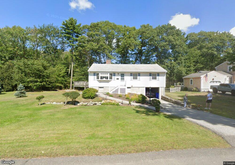 4 Holbrook St, Rockland, MA 02370 - photo 1