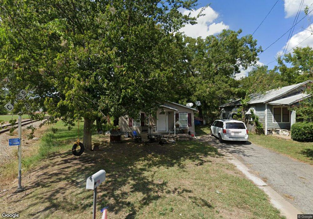627 E Pacific St, Sherman, TX 75090 - photo 1