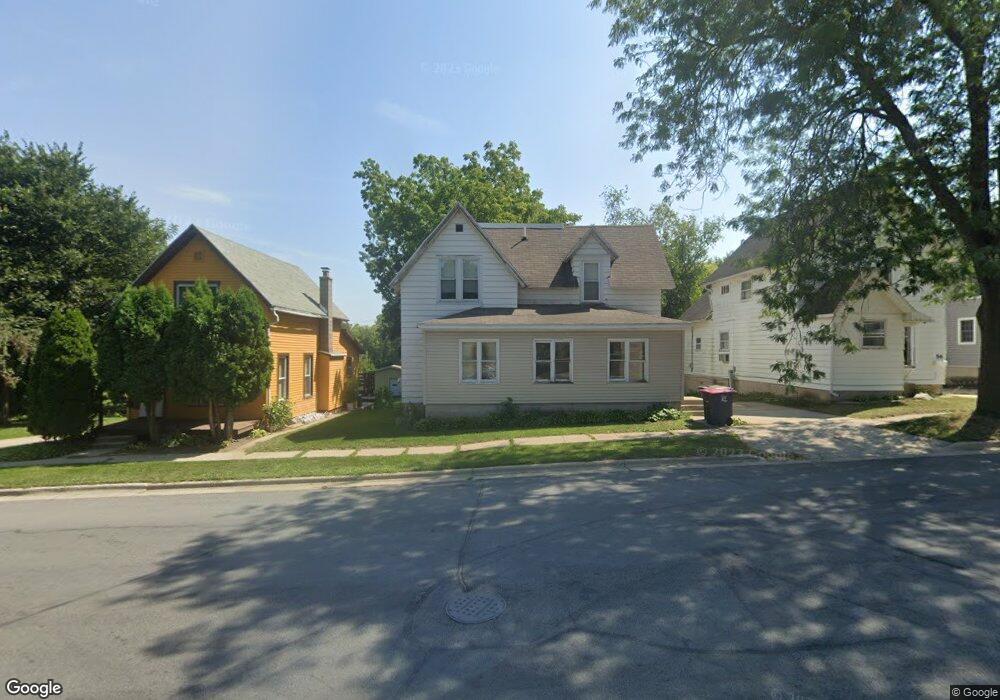 60 N Madison St, Evansville, WI 53536 - photo 1