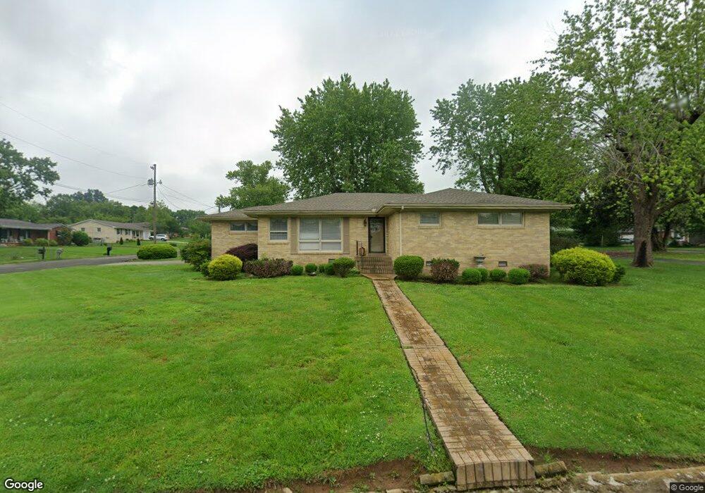 206 Fairlane Dr, Shelbyville, TN 37160 - photo 1