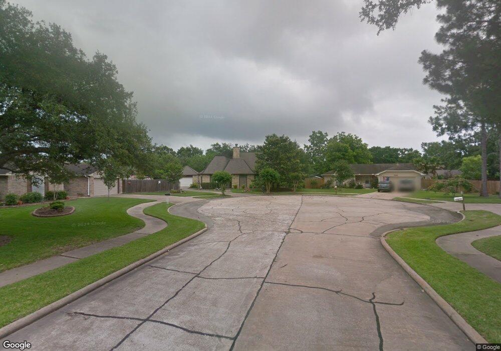 1412 Hampton Ct, Friendswood, TX 77546 - photo 1