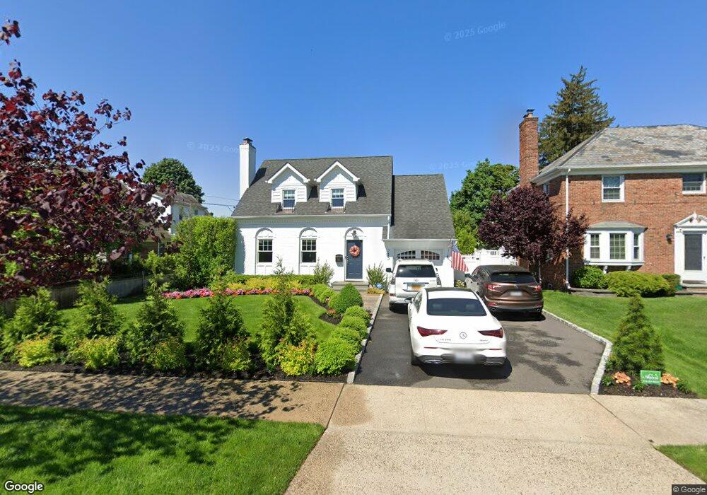 215 Westminster Rd, West Hempstead, NY 11552 - photo 1