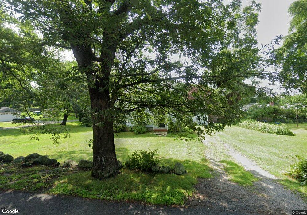 27 Bush St, South Dartmouth, MA 02748 - photo 1