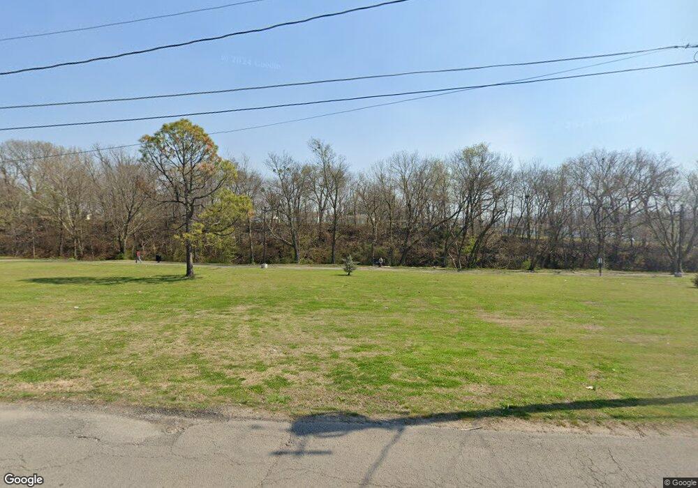 805 Guinn Ave, Tahlequah, OK 74464 - photo 1