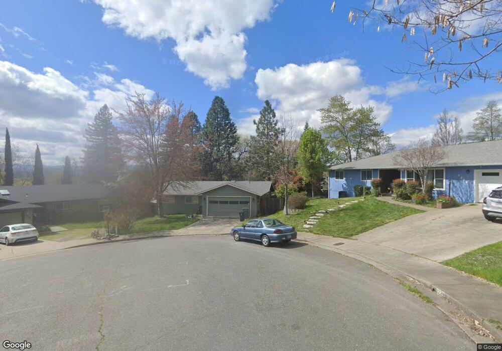 1218 NE John Dr, Grants Pass, OR 97526 - photo 1