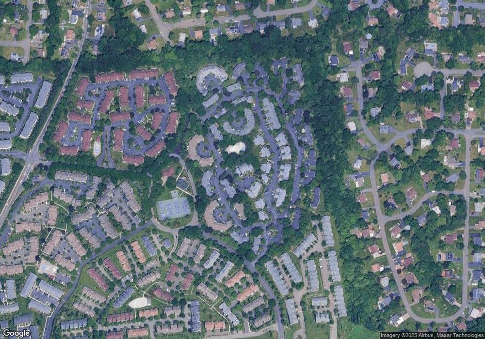 206 Treetop Cir unit 206, Nanuet, NY 10954 - photo 1