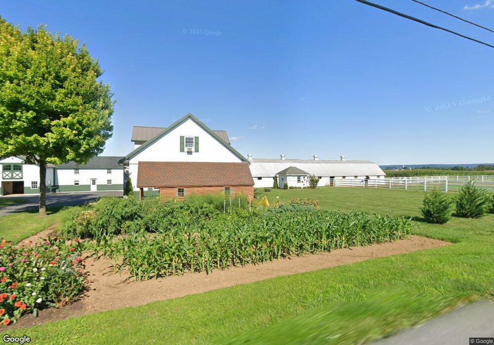 533 N Shirk Rd, New Holland, PA 17557 - photo 1