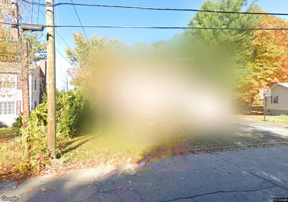 544 Oak St, Manchester, NH 03104 - photo 1