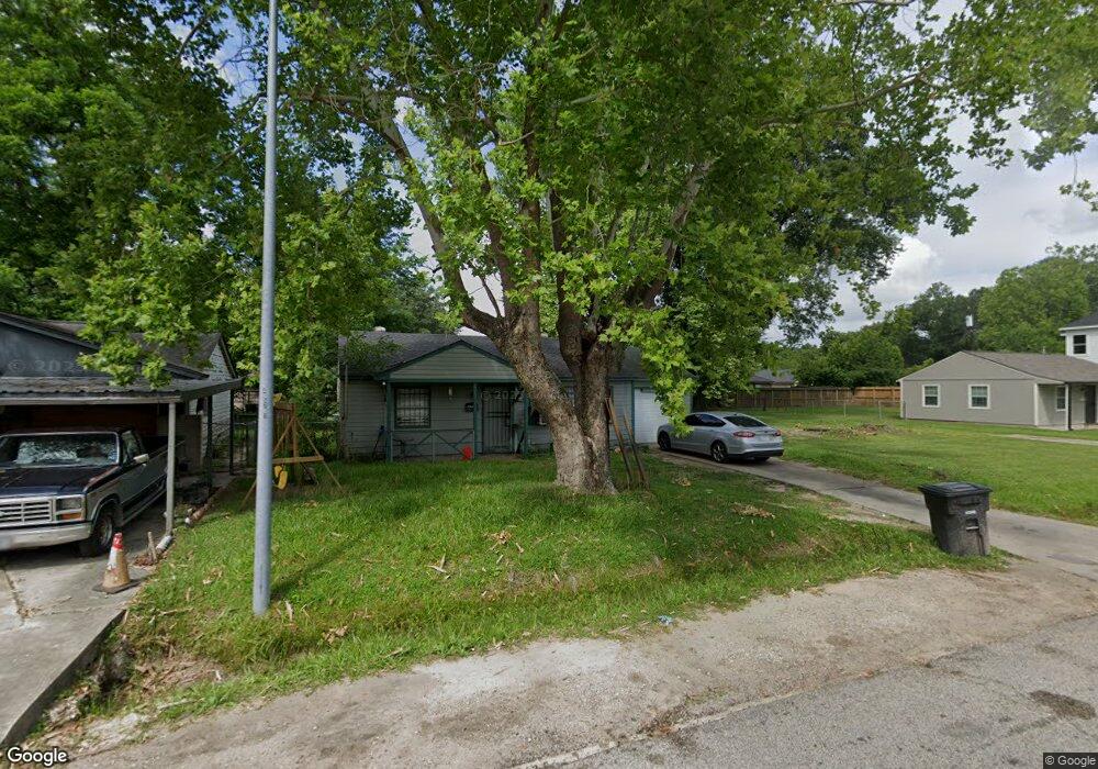 10005 Whitehead St, Houston, TX 77088 - photo 1