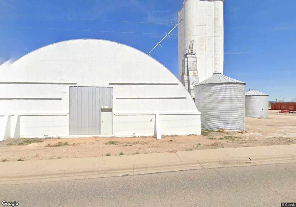 715 E 5th St, Plainview, TX 79072 - photo 1