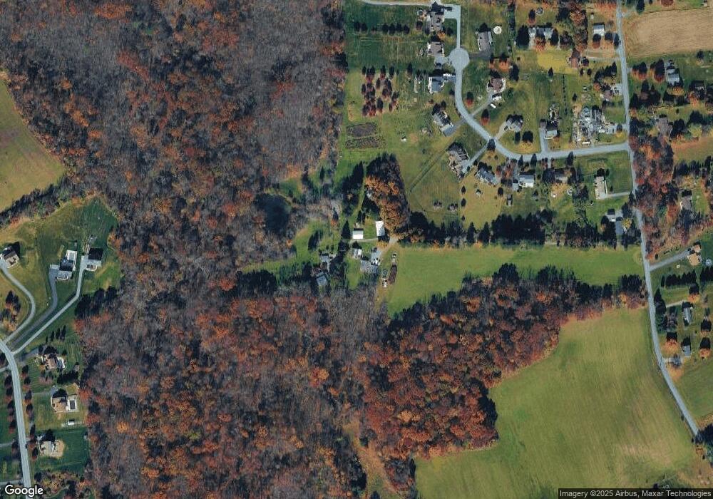 102 Reese Ln, Wind Gap, PA 18091 - photo 1